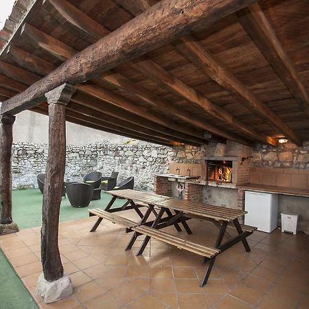El Cabanon De Pimiango Guest House ภายนอก รูปภาพ