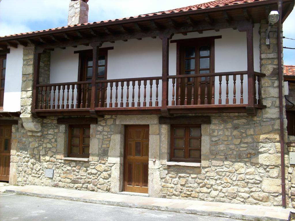 El Cabanon De Pimiango Guest House ภายนอก รูปภาพ