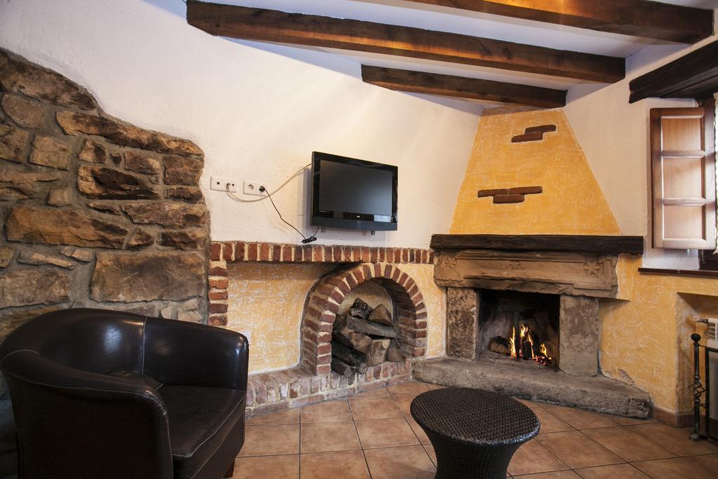 El Cabanon De Pimiango Guest House ห้อง รูปภาพ