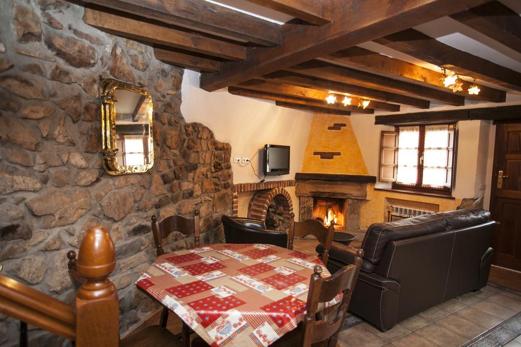 El Cabanon De Pimiango Guest House ห้อง รูปภาพ