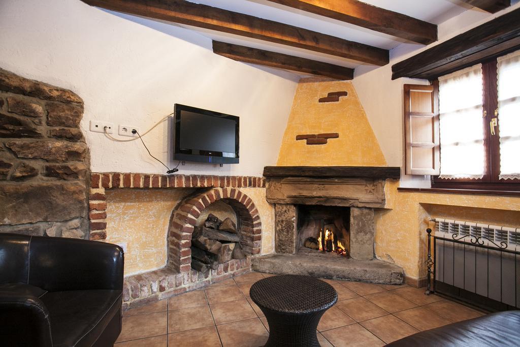 El Cabanon De Pimiango Guest House ห้อง รูปภาพ